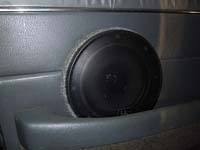 Установка Фронтальная акустика DLS B6A в Toyota Land Cruiser